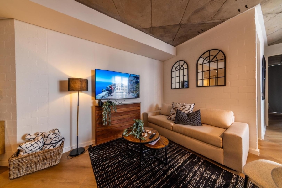 2 Bedroom Property for Sale in Sea Point Western Cape